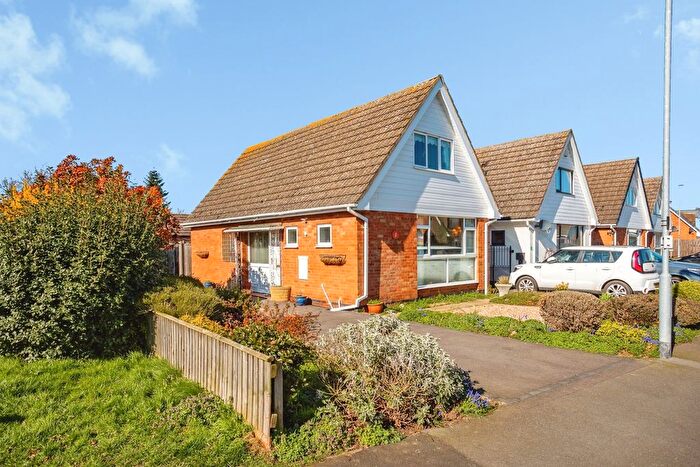 3 Bedroom Bungalow For Sale In Cox Drive, Bottesford, Nottingham, Leicestershire, NG13