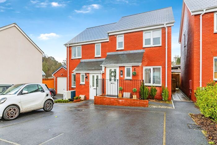 2 Bedroom Semi Detached House For Sale In Roedeer Close, Newton Abbot, TQ12