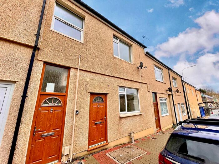 1 Bedroom Flat To Rent In Main Street, CF63