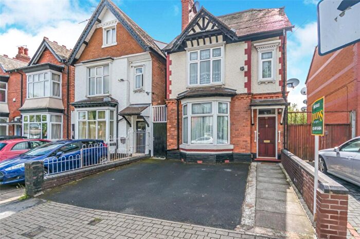4 Bedroom Detached House For Sale In Anderton Park Road, Moseley, Birmingham, West Midlands, B13