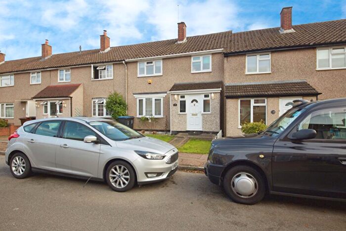 3 Bedroom Terraced House For Sale In Upper Stoneyfield, Harlow, CM19