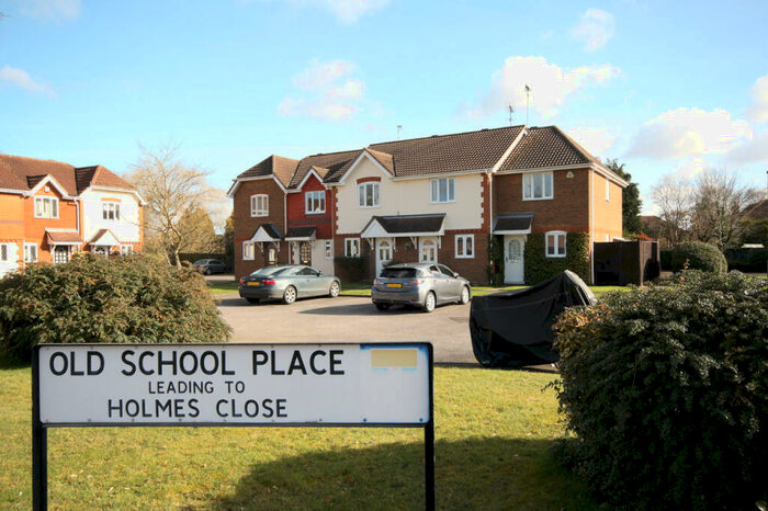 2 Bedroom Terraced House To Rent In Old School Place, Woking, GU22