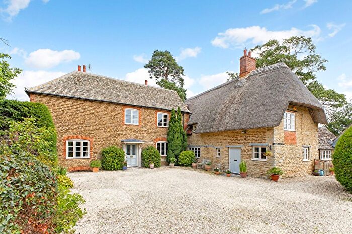 5 Bedroom Detached House For Sale In Fyfield, Abingdon, Oxfordshire, OX13