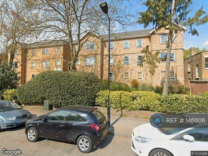 2 Bedroom Flat To Rent In Woodlands Court, London, SE23