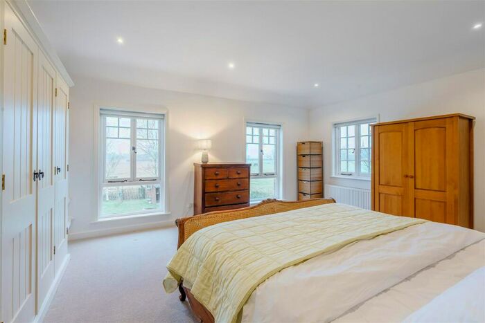 4 Bedroom Detached House For Sale In Lockgate Road, Chichester, West Sussex, PO20
