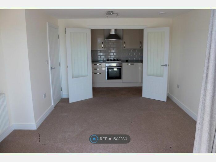 1 Bedroom Flat To Rent In Petitor Road, Torquay, TQ1