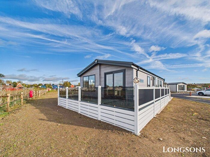 2 Bedroom Park Home For Sale In Alberta Holiday Park, CT5