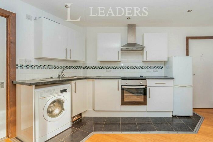 2 Bedroom Apartment To Rent In Shirley Road, Southampton, SO15