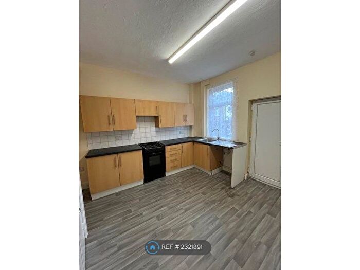 2 Bedroom Terraced House To Rent In Crosby Road, Bolton, BL1