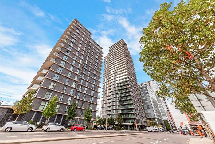 2 Bedroom Flat For Sale In Cassia Point, Glasshouse Gardens, Stratford, London, E20