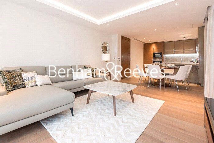 2 Bedroom Flat To Rent In Arundel Street, London, WC2R