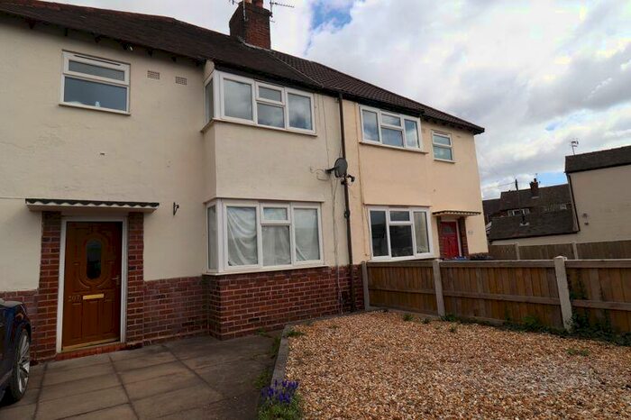 3 Bedroom Semi-Detached House To Rent In London Road, Chesterton, ST5