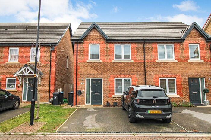 3 Bedroom Semi Detached House For Sale In Garten Close, Knaresborough, North Yorkshire, HG5