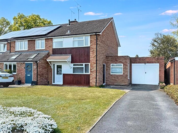 3 Bedroom Semi-Detached House For Sale In St. Marys Close, Henley-On-Thames, RG9