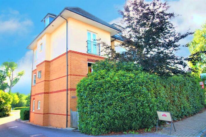 2 Bedroom Apartment To Rent In Apsley, Hemel Hempstead, HP3