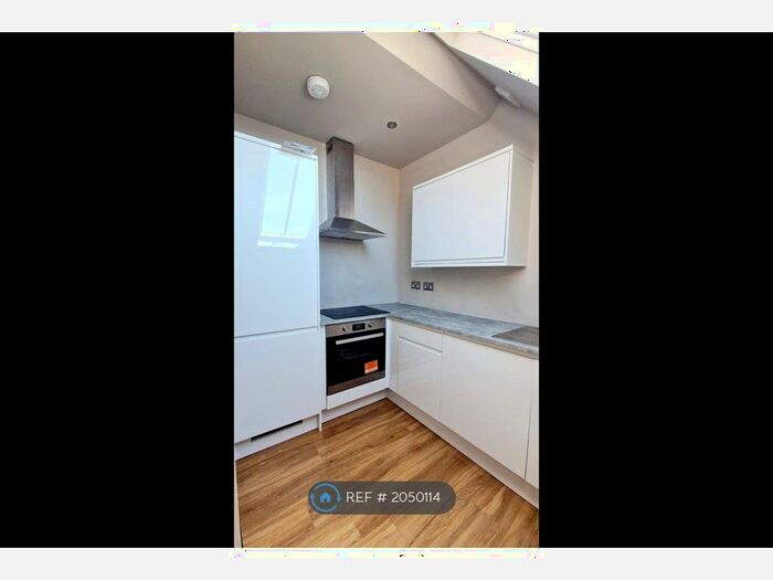 1 Bedroom Flat To Rent In Gibson House, Wallasey, CH44