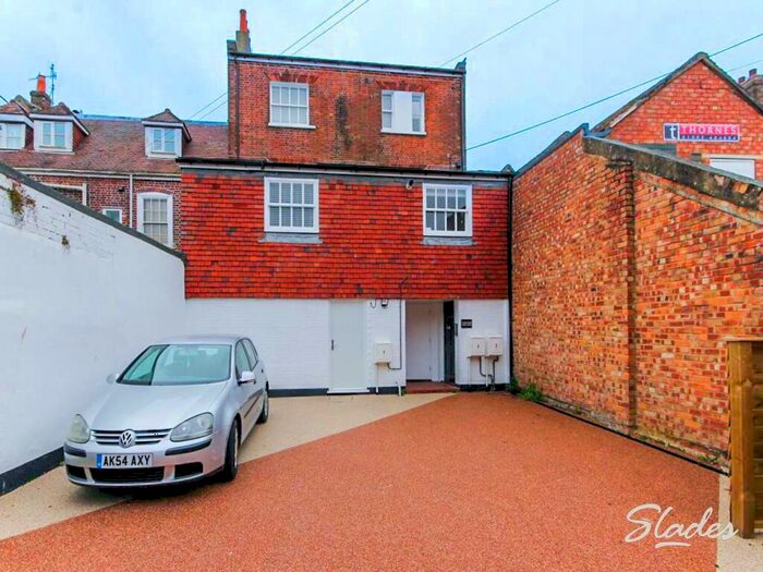 1 Bedroom Apartment To Rent In High Street, Poole, Dorset, BH15