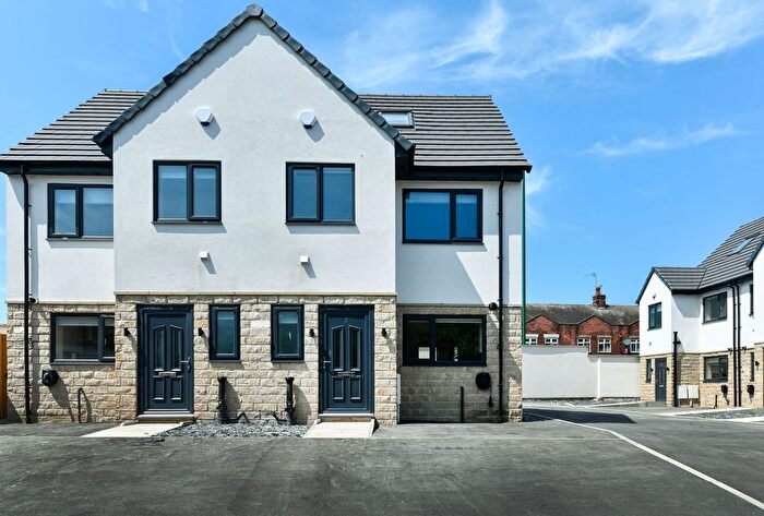 4 Bedroom Terraced House To Rent In Twist Mill Close, Bulwell, NG6