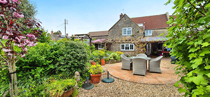 3 Bedroom Country House For Sale In Stoney Stratton, BA4