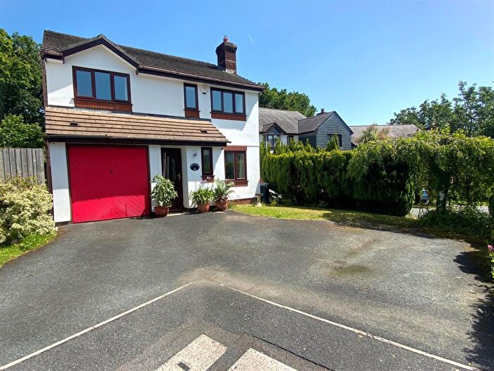 4 Bedroom Detached House For Sale In Tremayne Rise, Tavistock, PL19