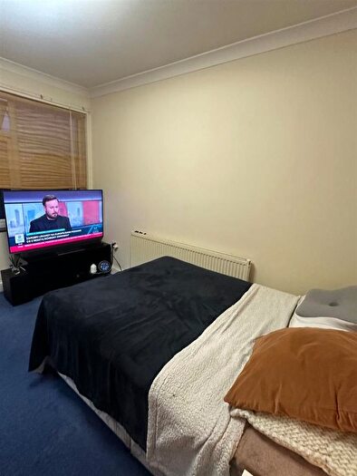 3 Bedroom Property To Rent In High Street, Harlington, UB3
