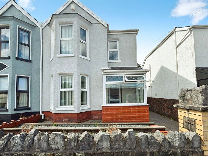 3 Bedroom Semi-Detached House For Sale In Pale Road, Neath, SA10