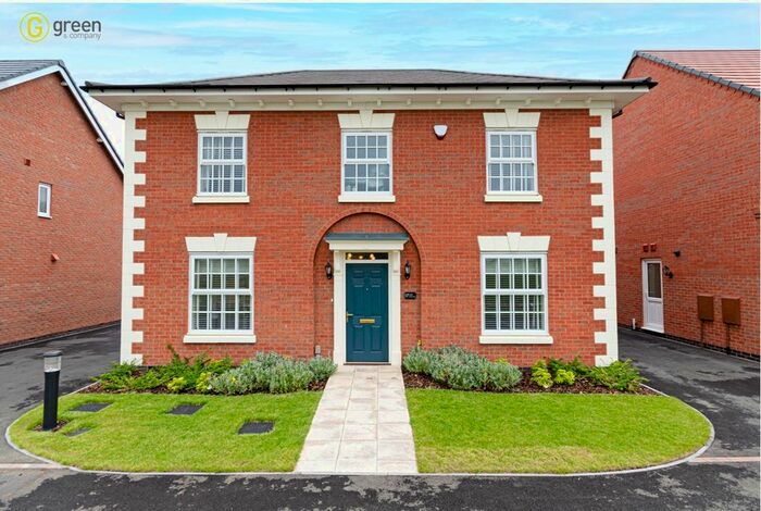 4 Bedroom Detached House For Sale In Mill Grove, Arkall Farm, Tamworth, B79