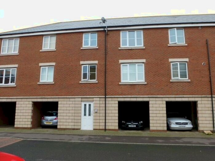 2 Bedroom Apartment To Rent In Ladbrooke Road, Cobholm, NR31