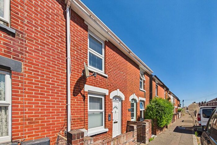 2 Bedroom Terraced House To Rent In Kendall Road, Colchester, CO1