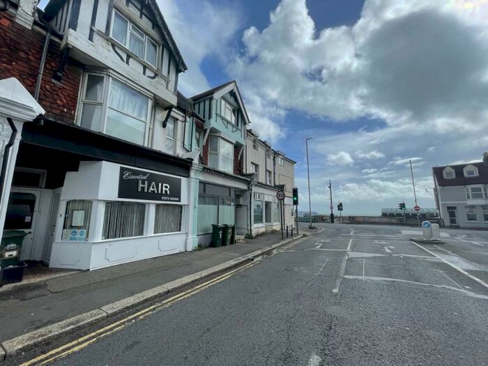 3 Bedroom Flat To Rent In Boundary Road, Hove, East Sussex, BN3