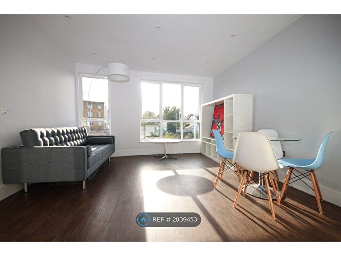 1 Bedroom Flat To Rent In Gauden Road, London, SW4