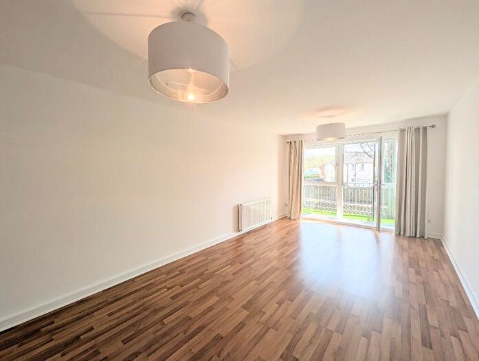 2 Bedroom Flat To Rent In Cambuslang Road, Cambuslang, Glasgow, G72