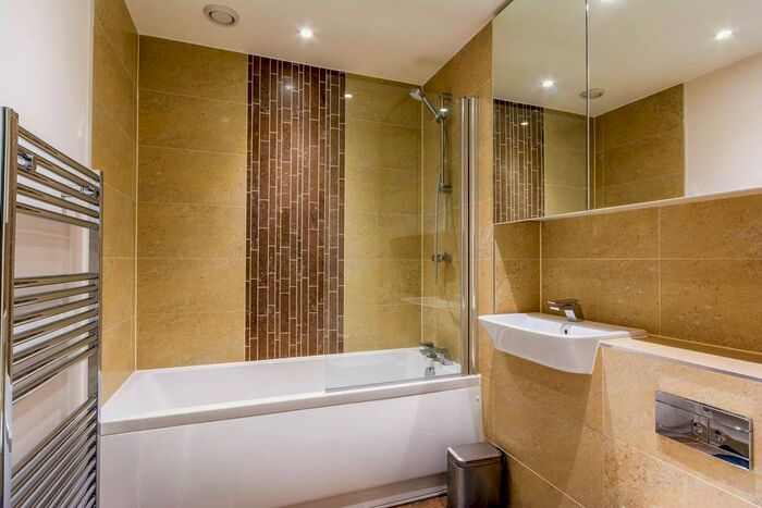 1 Bedroom Flat To Rent In Ealing Road, Brentford, TW8