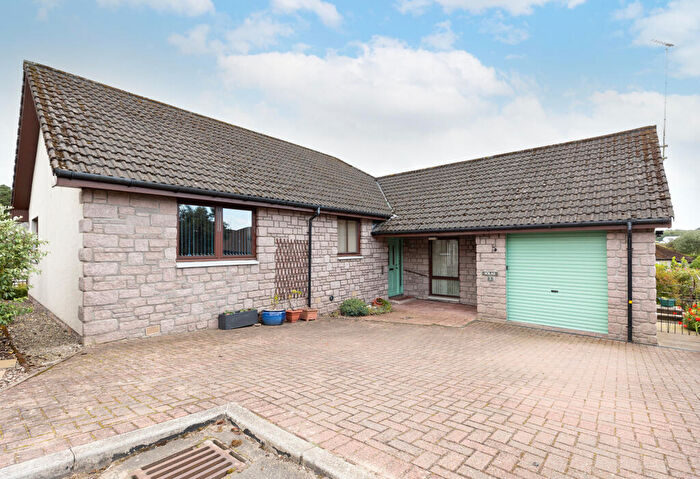 3 Bedroom Detached Bungalow For Sale In Druids Park, Murthly, Perth, Perthshire, PH1