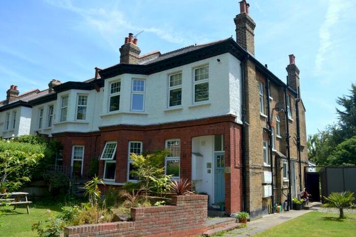 1 Bedroom Flat To Rent In Church Rise, London, SE23