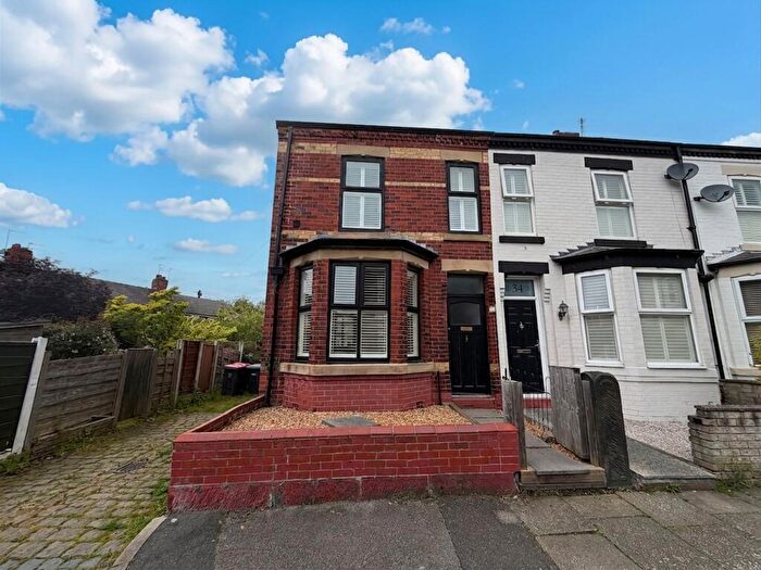 4 Bedroom End Of Terrace House For Sale In Crawford Street, Monton, M30