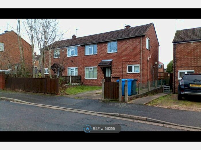 3 Bedroom Semi-Detached House To Rent In Isleworth Drive, Derby, DE22