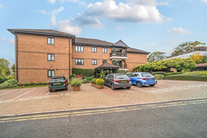 2 Bedroom Retirement Property For Sale In Regency House, Finchley, N3