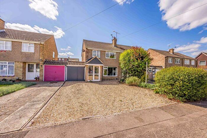 3 Bedroom Semi-Detached House For Sale In Kelsey Avenue, Emsworth, PO10