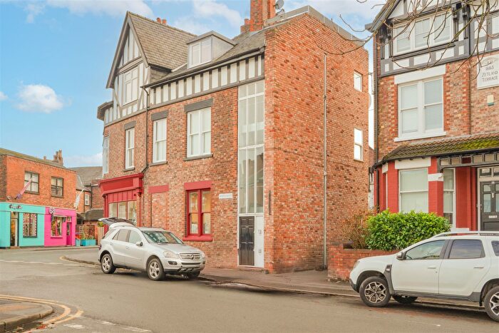 2 Bedroom Apartment For Sale In Beech Road, Chorlton Green, M21