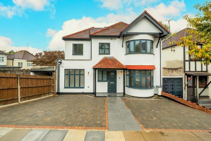 7 Bedroom Detached House To Rent In St. Marys Crescent, London, NW4