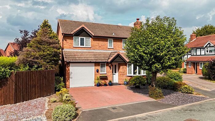 4 Bedroom Country House For Sale In Lohengrin Court, Stretton, Burton-On-Trent, Staffordshire, DE13