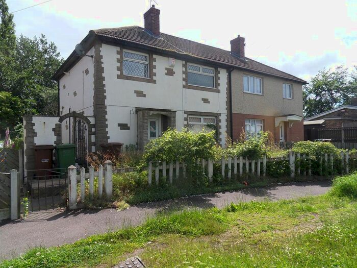 3 Bedroom Semi-Detached House To Rent In Crewe Road, Castleford, WF10