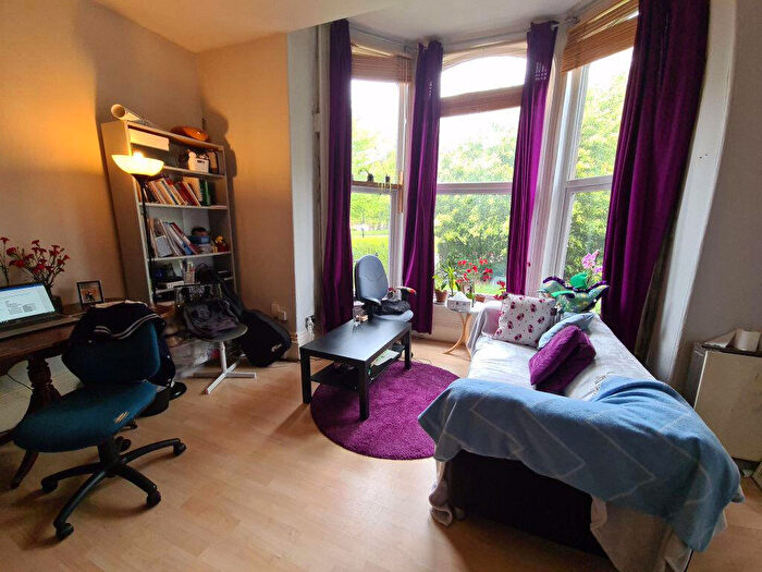 1 Bedroom House To Rent In Moorland Road, Leeds, LS6