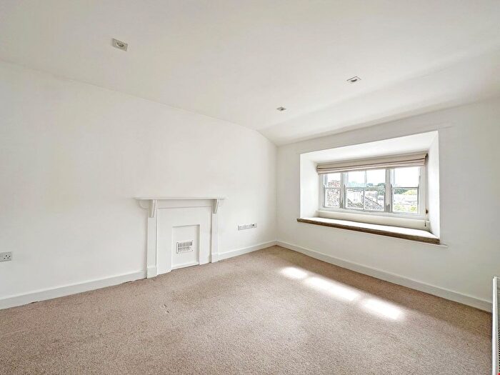 1 Bedroom Flat For Sale In Lemon Street, Truro, Cornwall, TR1