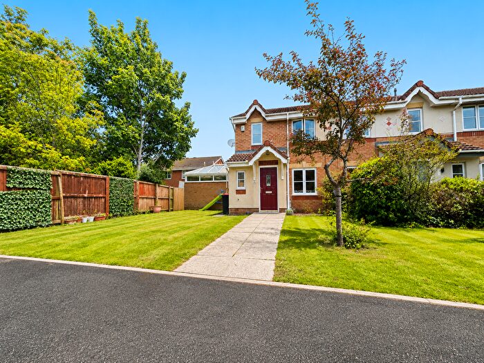 3 Bedroom Semi-detached House For Sale In Dallam Dell, Thornton, FY5