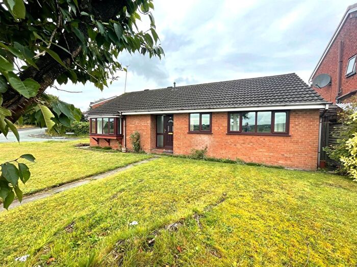 3 Bedroom Detached Bungalow For Sale In Lincoln Drive, Aspull, Wigan, WN2