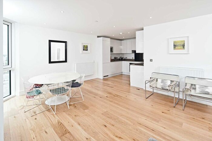 2 Bedroom Apartment To Rent In High Street, Stratford, E15