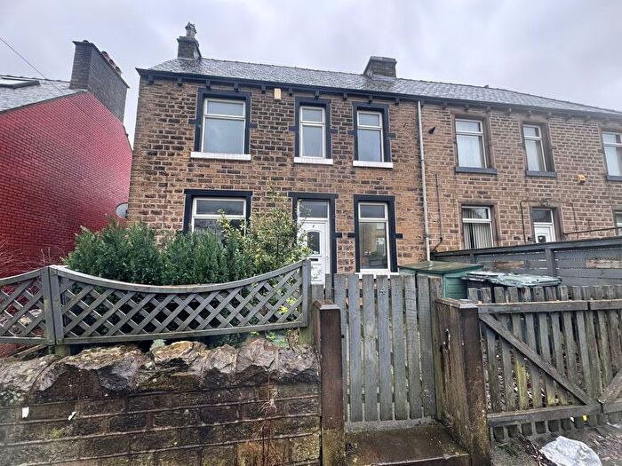 2 Bedroom End Terrace House To Rent In Savile Road, Huddersfield, HD3