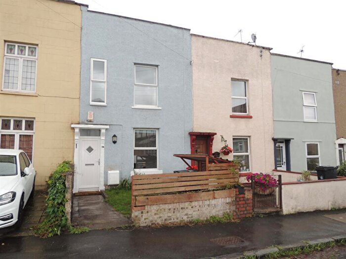 2 Bedroom Terraced House To Rent In Whiteway Road, Bristol, BS5